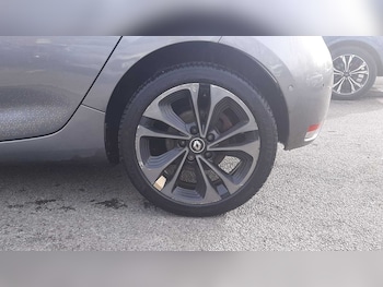 Used Renault Zoe 2023 for sale - 77601444: Photo