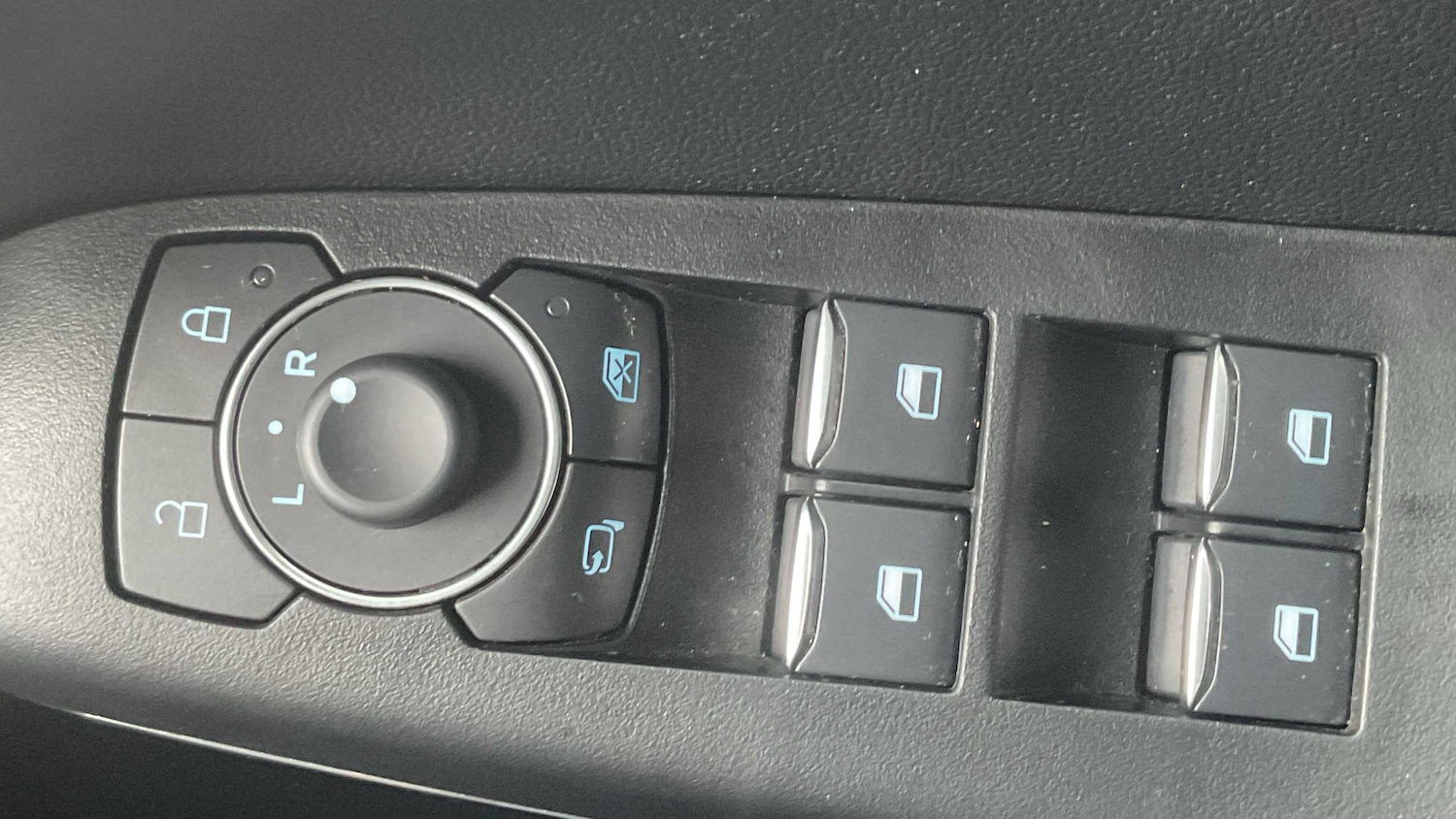 Used Ford Puma 2023 for sale - 76087928: Photo 30