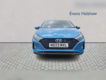 Used Hyundai i20 2023 for sale - 79002316: Photo