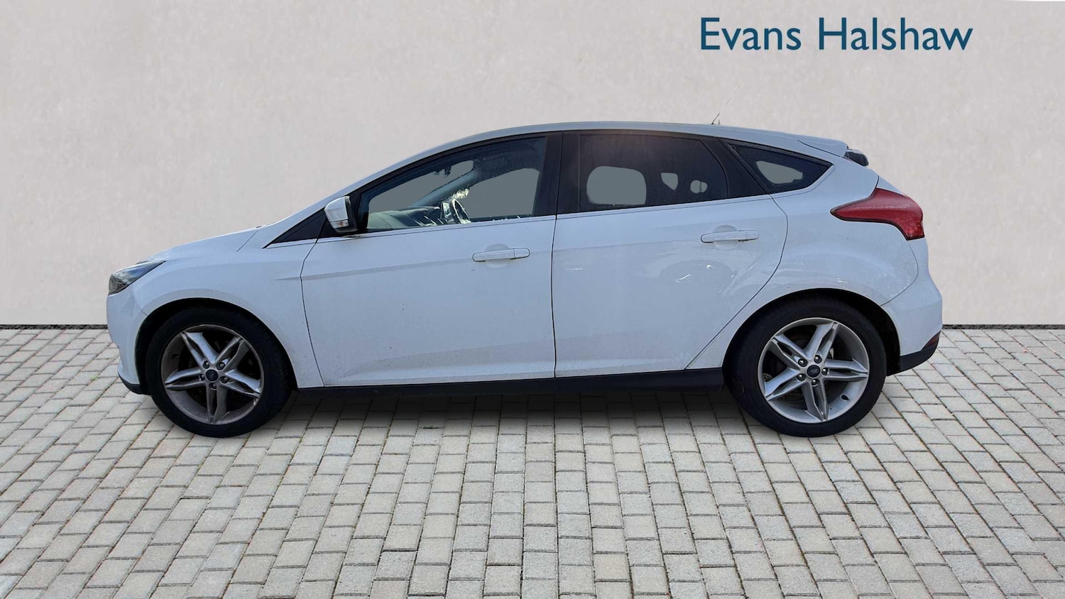 Used Ford Focus 2015 for sale - 77103143: Photo 5