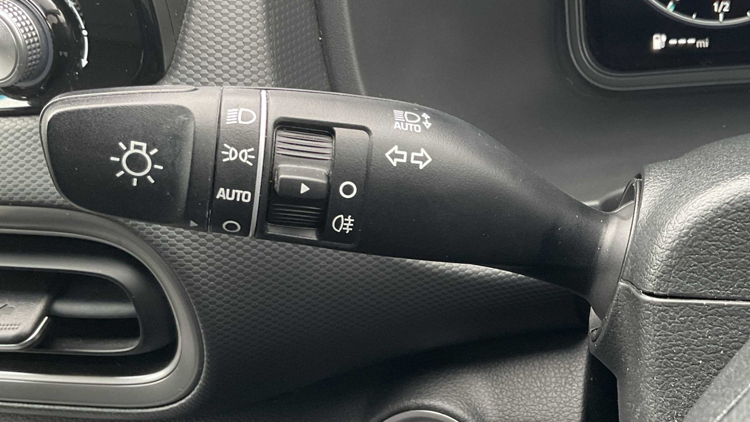 Used Hyundai KONA 2021 for sale - 76460684: Photo 27