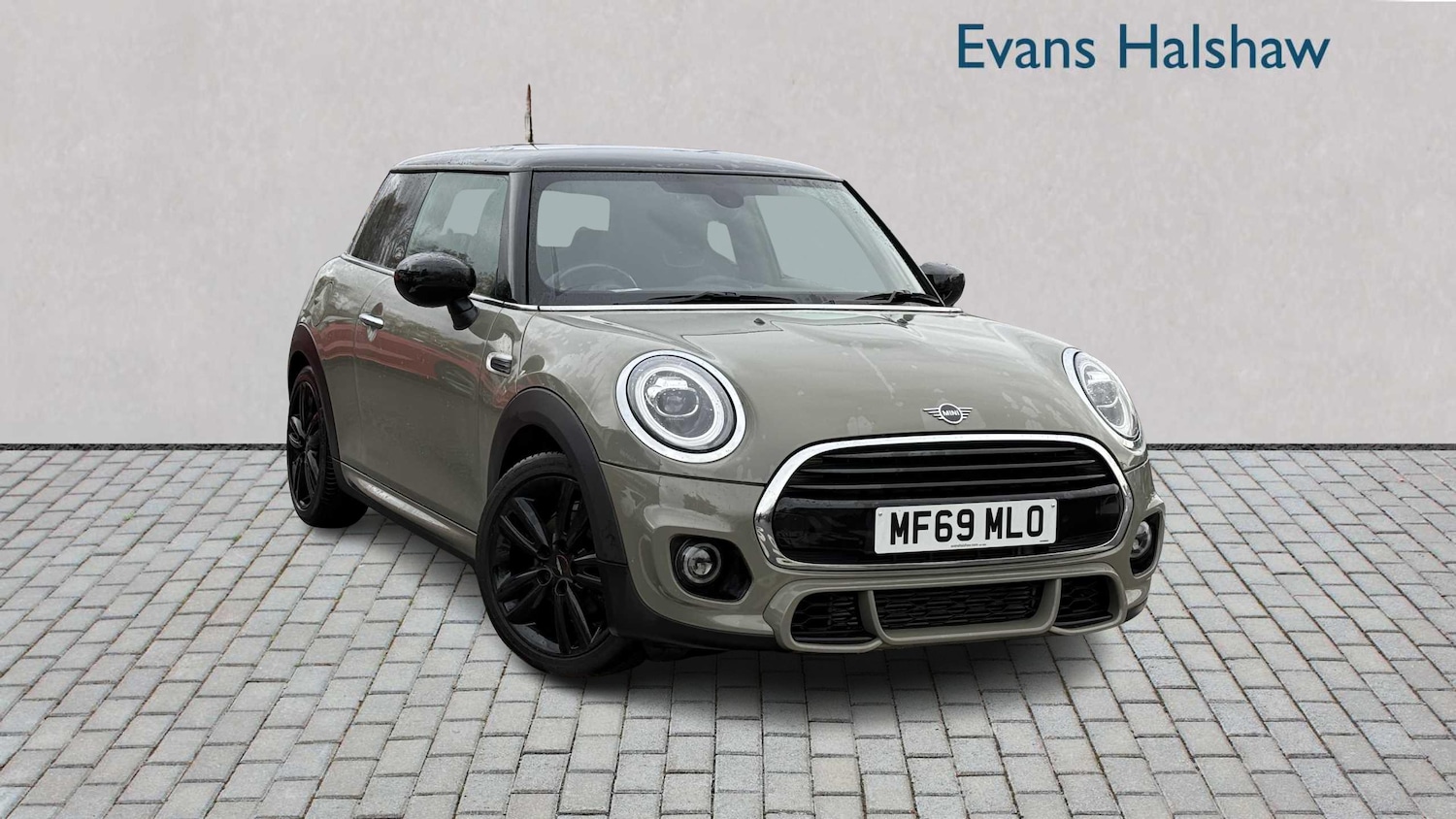 Used MINI Hatch 2019 for sale - 76475993: Photo 1