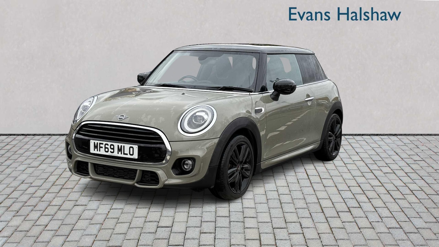 Used MINI Hatch 2019 for sale - 76475993: Photo 2