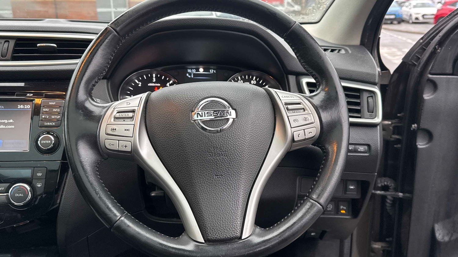 Used Nissan Qashqai for sale - 76411239: Photo 12