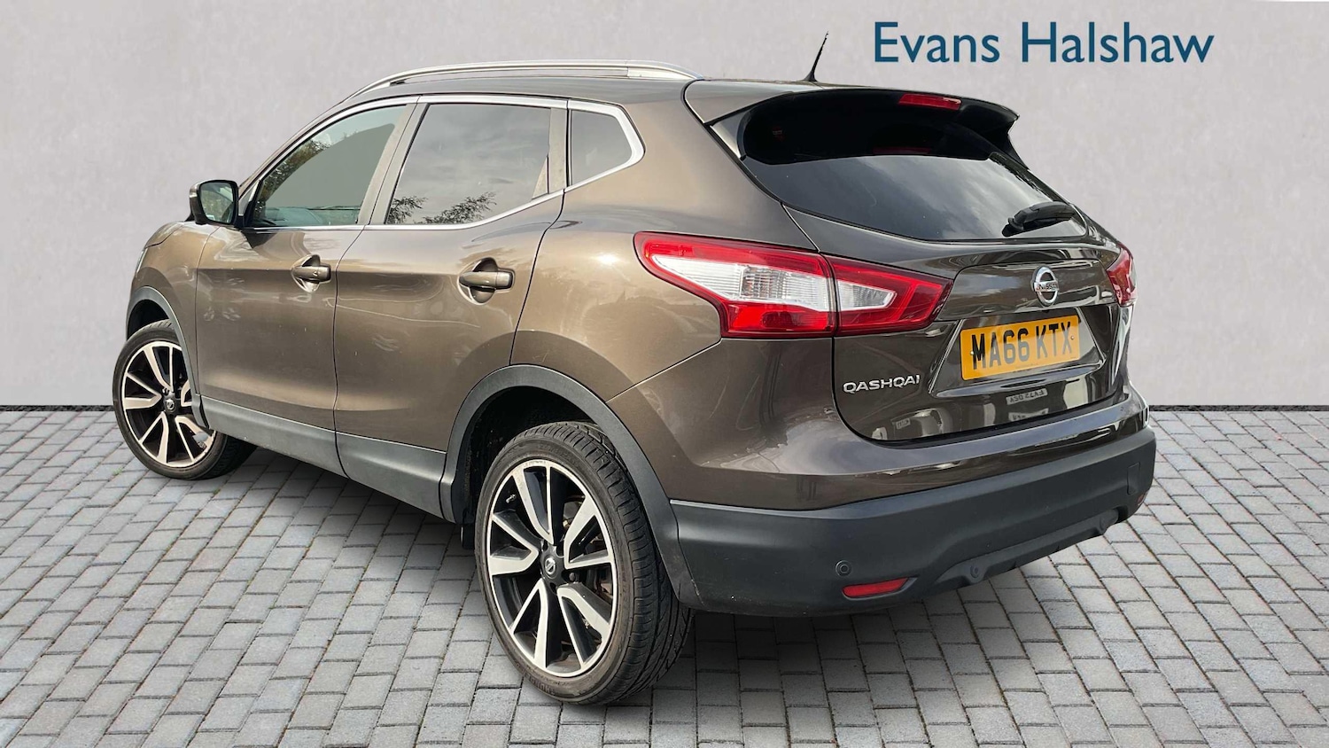 Used Nissan Qashqai for sale - 76411239: Photo 2