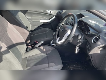 Used Ford Fiesta 2016 for sale - 75931170: Photo