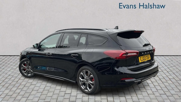 Used Ford Focus 2022 for sale - 76125906: Photo 2