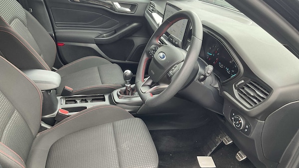 Used Ford Focus 2022 for sale - 76125906: Photo 3