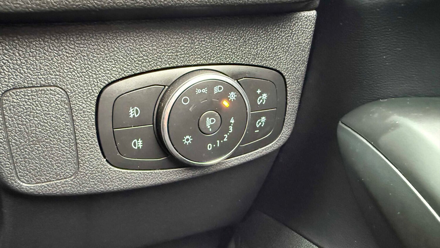 Used Ford Focus 2023 for sale - 77316459: Photo 9