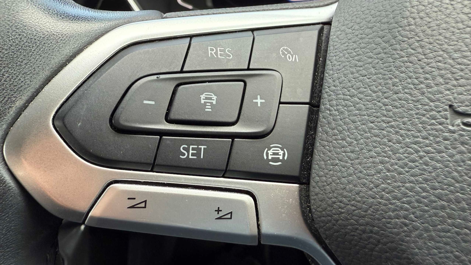 Used Volkswagen T-Cross 2019 for sale - 77282014: Photo 11