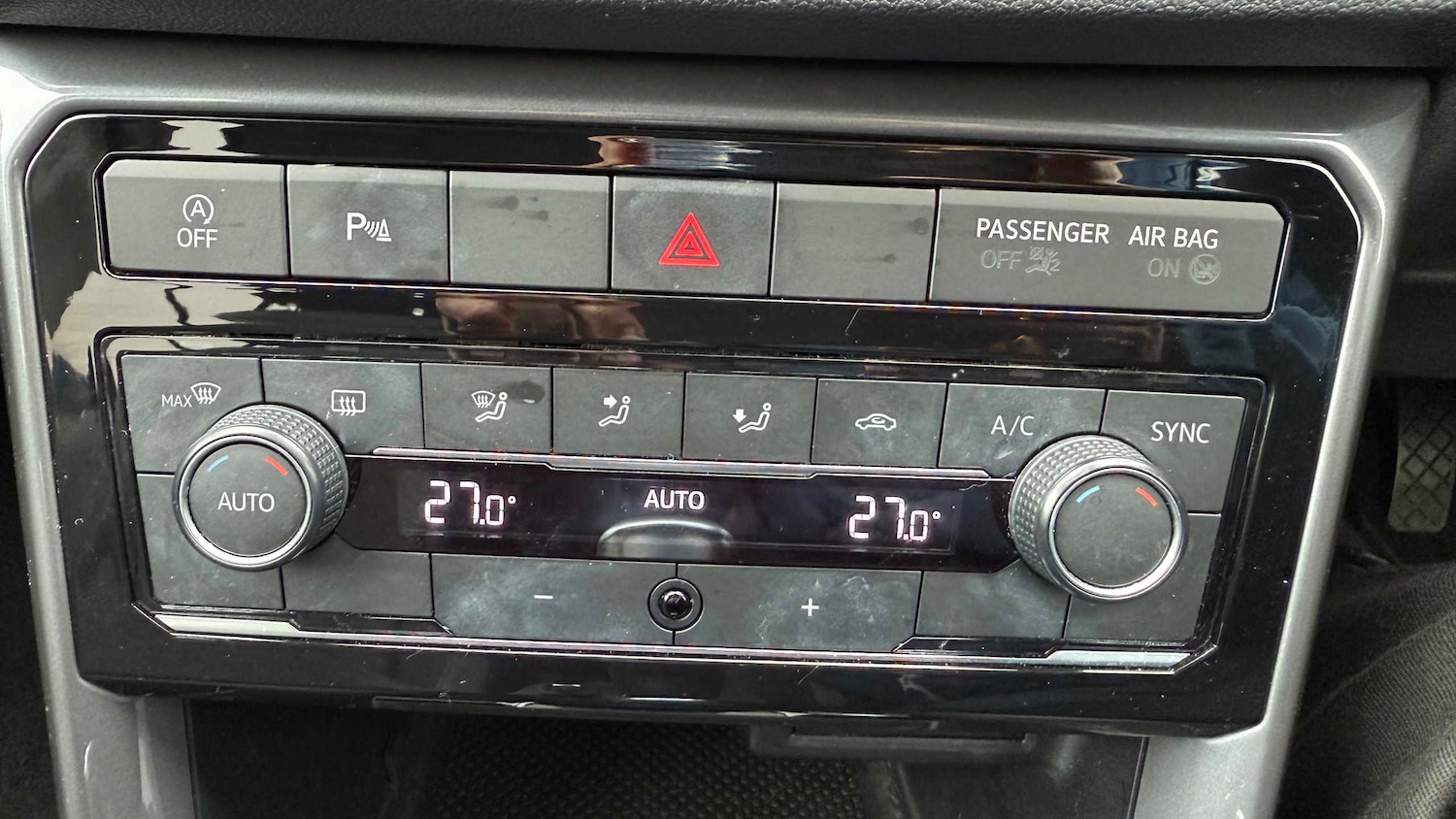 Used Volkswagen T-Cross 2019 for sale - 77282014: Photo 17