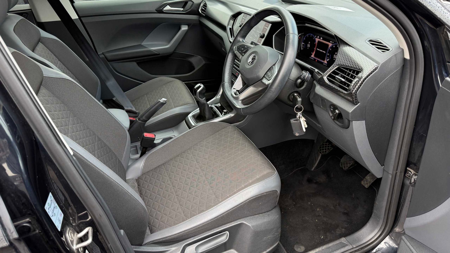 Used Volkswagen T-Cross 2019 for sale - 77282014: Photo 6