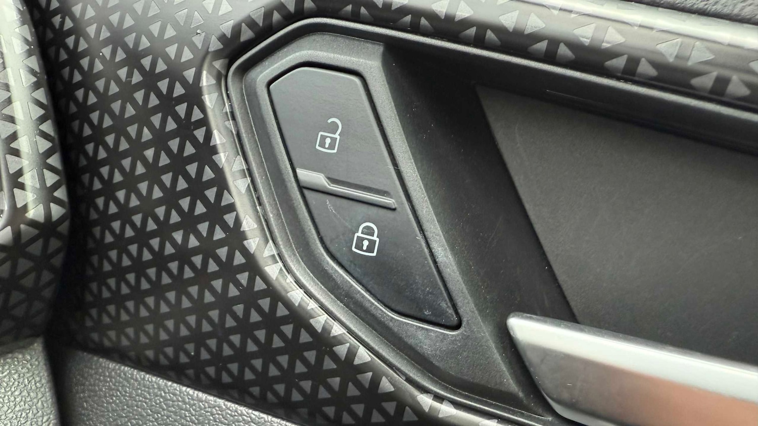 Used Volkswagen T-Cross 2019 for sale - 77282014: Photo 9