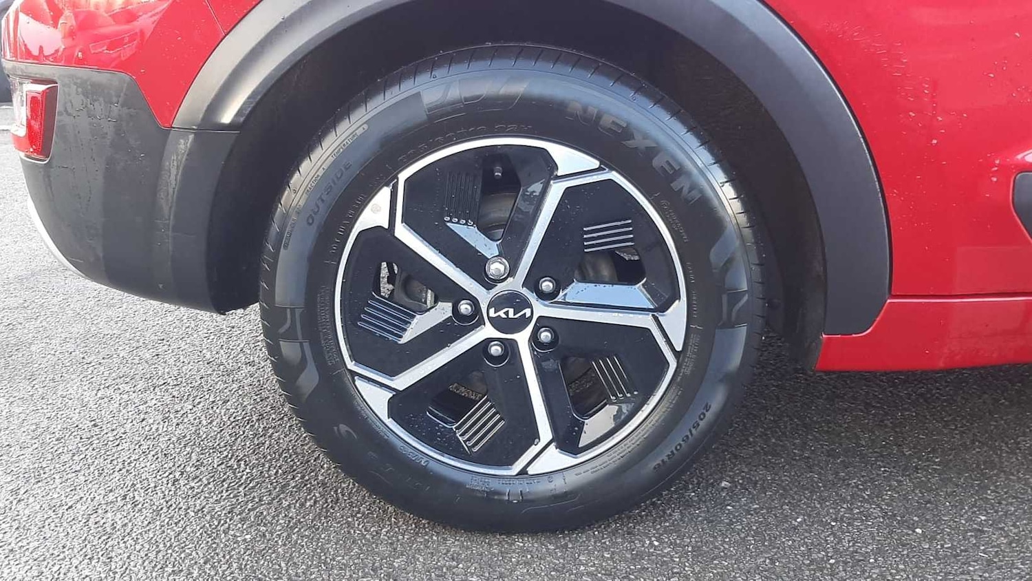 Used Kia Niro 2023 for sale - 77628074: Photo 2