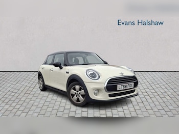 Used MINI Hatch 2018 for sale - 77540644: Photo