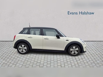 Used MINI Hatch 2018 for sale - 77540644: Photo