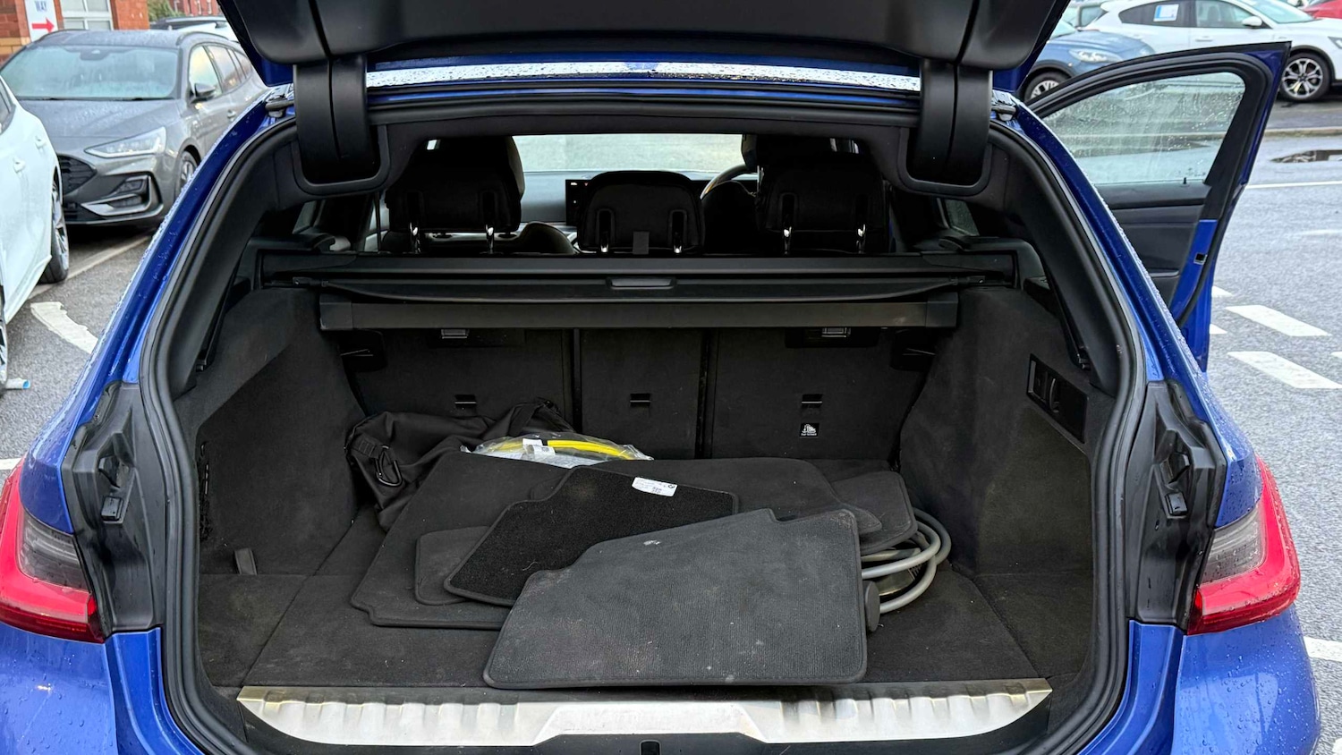 Used BMW 3 Series 2023 for sale - 77158555: Photo 10