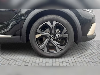 Used Renault Captur 2024 for sale - 76575945: Photo