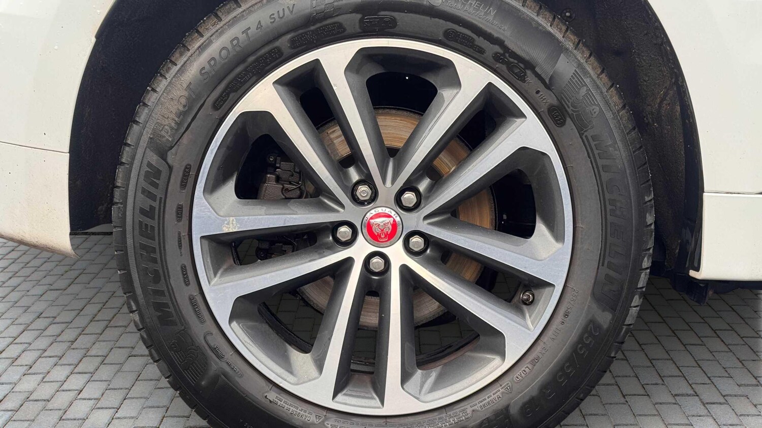 Used Jaguar F-Pace 2019 for sale - 77281846: Photo 6