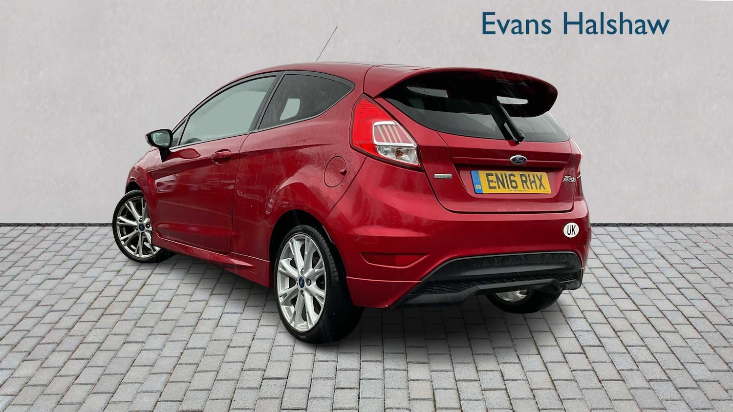 Used Ford Fiesta 2016 for sale - 76587737: Photo 2