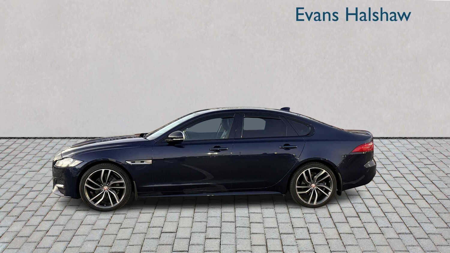 Used Jaguar XF 2017 for sale - 76624465: Photo 8