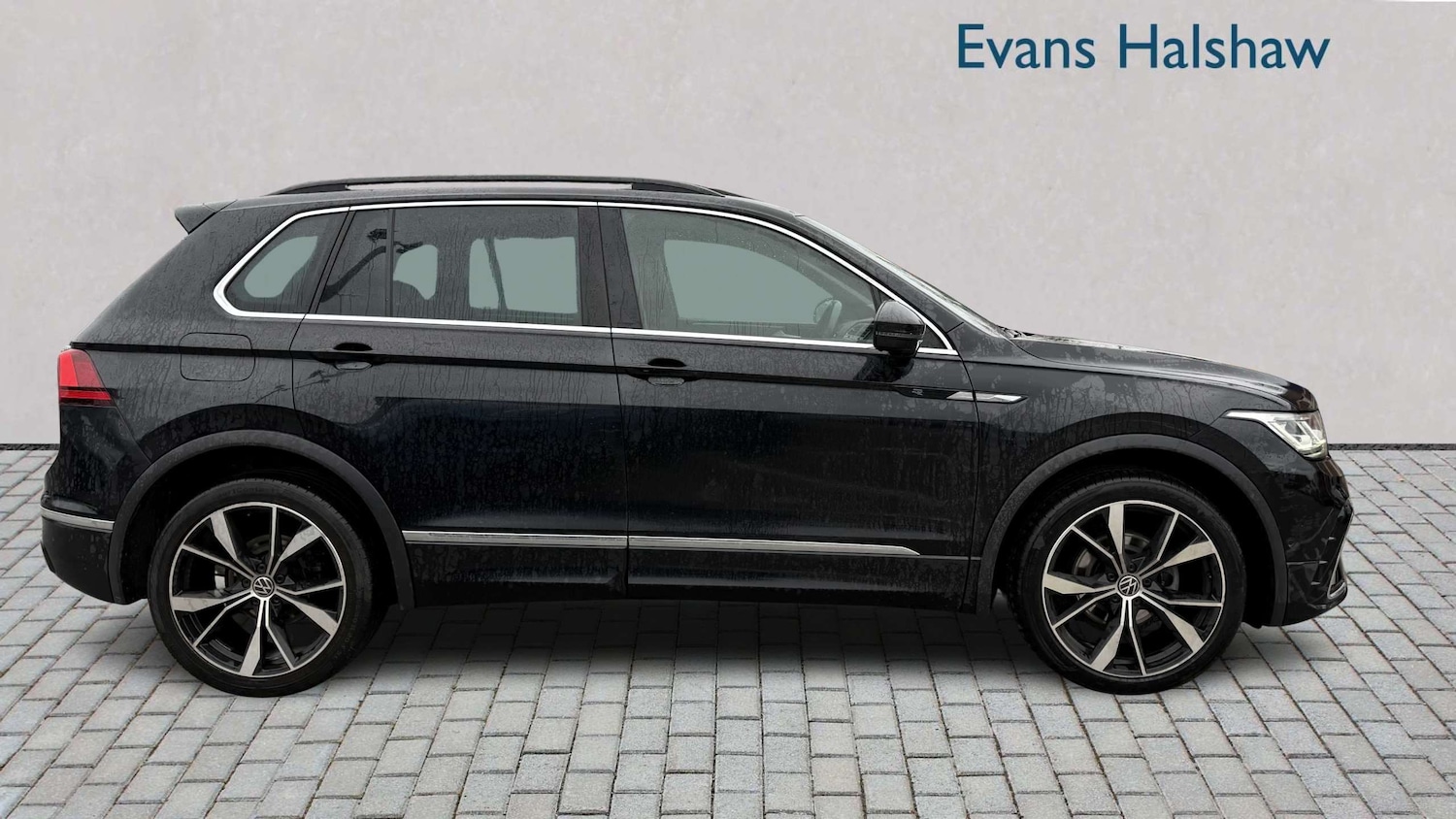 Used Volkswagen Tiguan for sale - 77861729: Photo 5