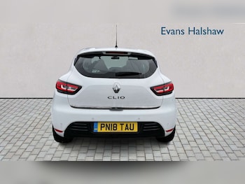 Used Renault Clio 2018 for sale - 77698714: Photo