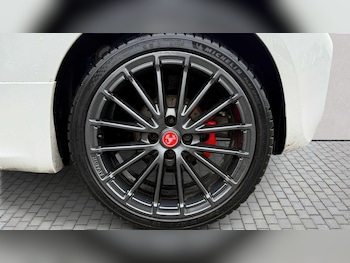 Used Abarth 695 2022 for sale - 77649041: Photo