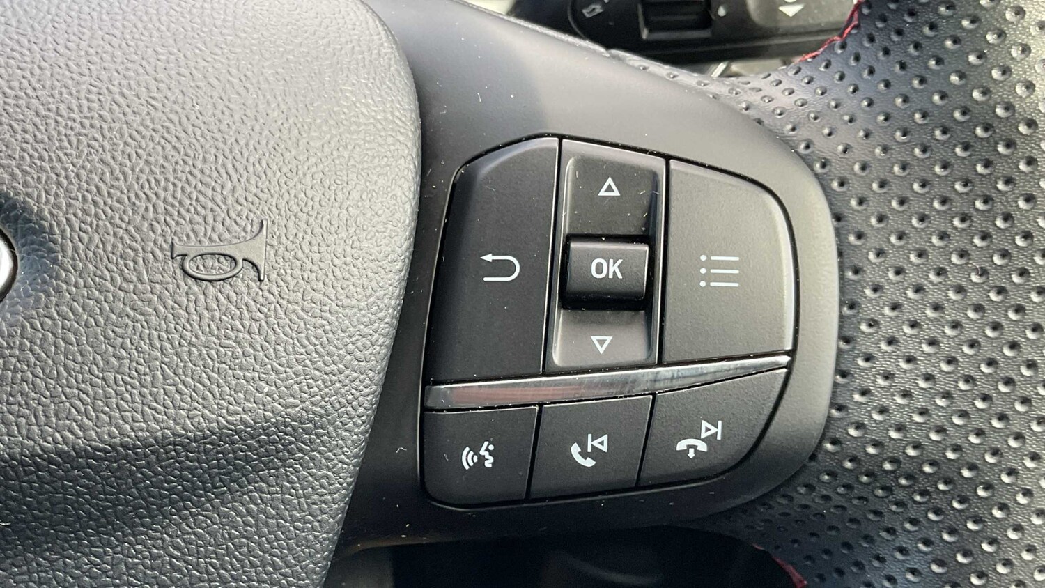 Used Ford Puma 2023 for sale - 75845360: Photo 24