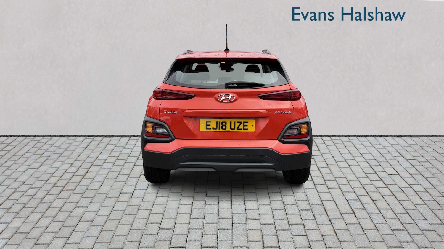 Used Hyundai KONA 2018 for sale - 76460334: Photo 4