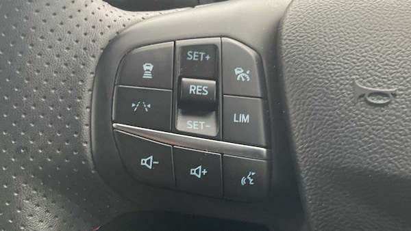 Used Ford Kuga 2024 for sale - 76319080: Photo 25