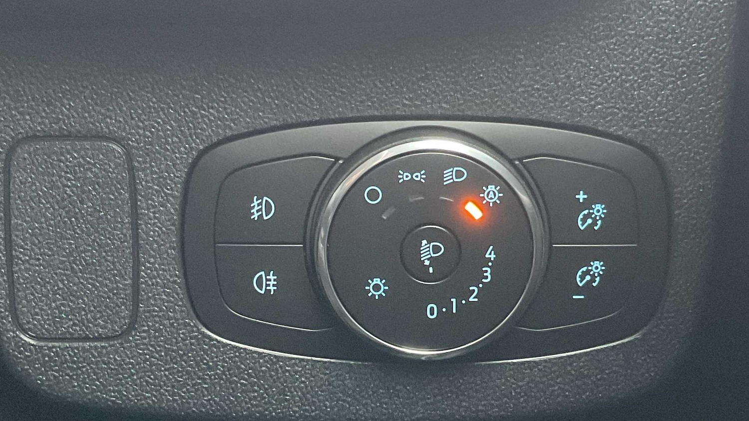 Used Ford Puma 2023 for sale - 76636703: Photo 29