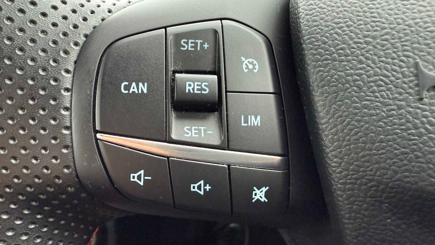 Used Ford Puma 2023 for sale - 76373750: Photo 14