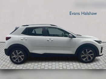 Used Kia Stonic 2023 for sale - 78591652: Photo