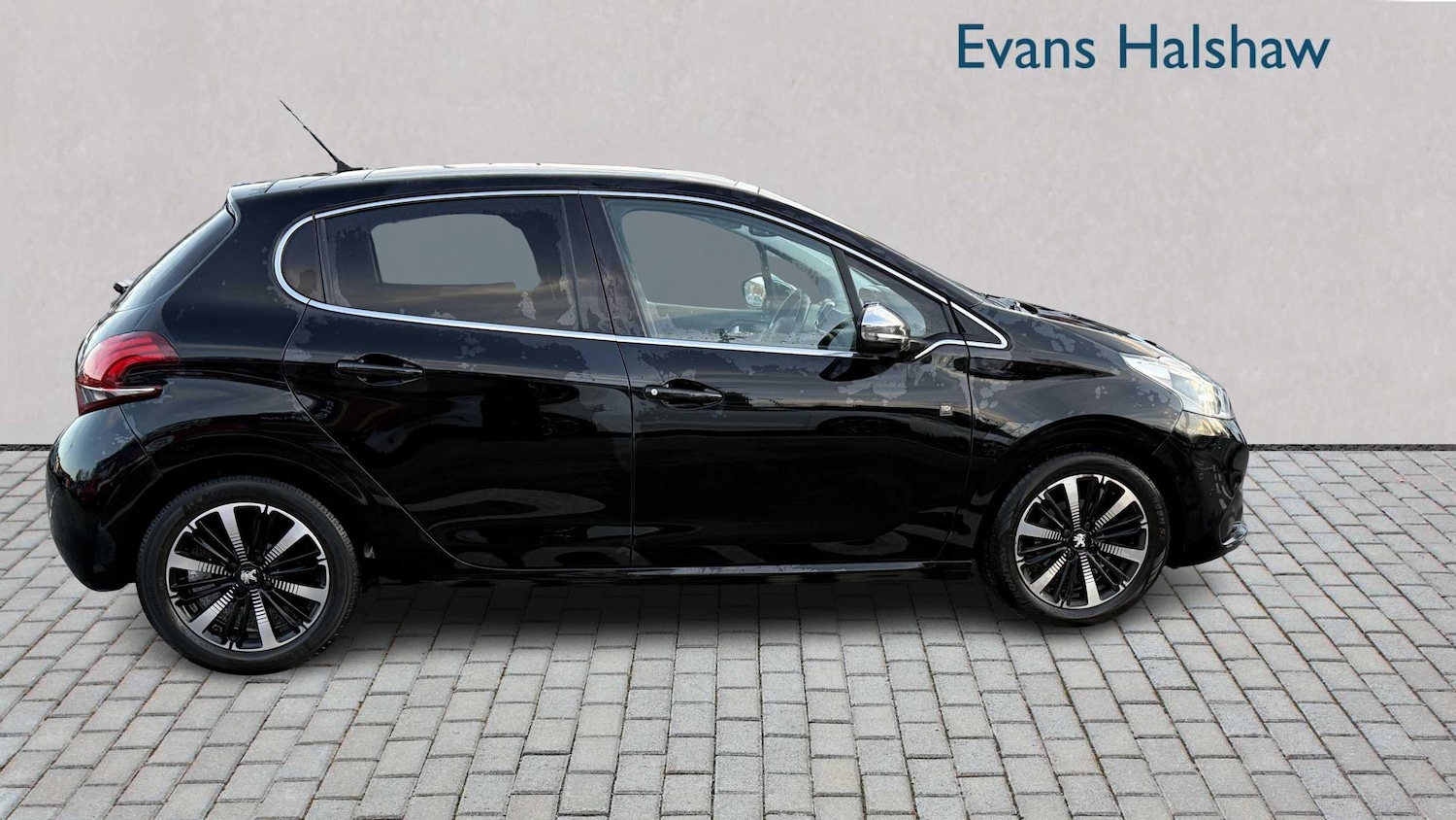 Used Peugeot 208 2019 for sale - 76789455: Photo 8