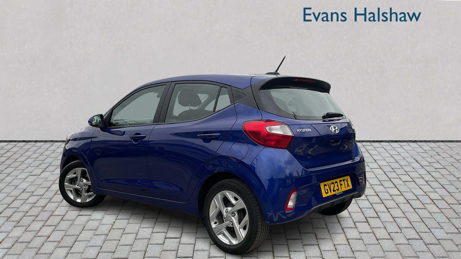 Used Hyundai i10 2023 for sale - 76087980: Photo 2