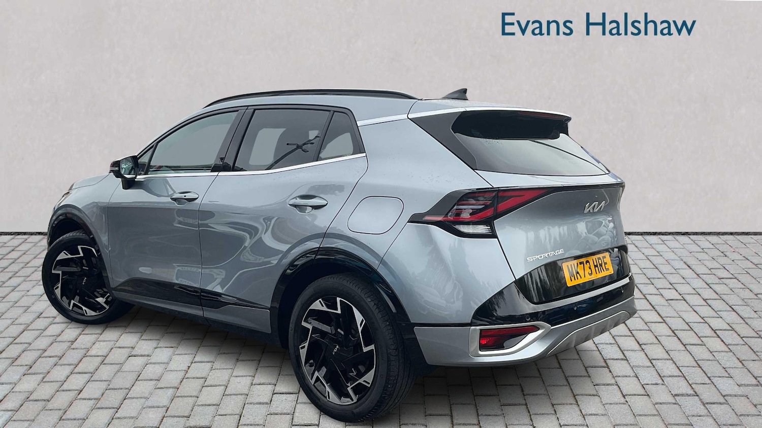 Used Kia Sportage 2023 for sale - 76156128: Photo 2