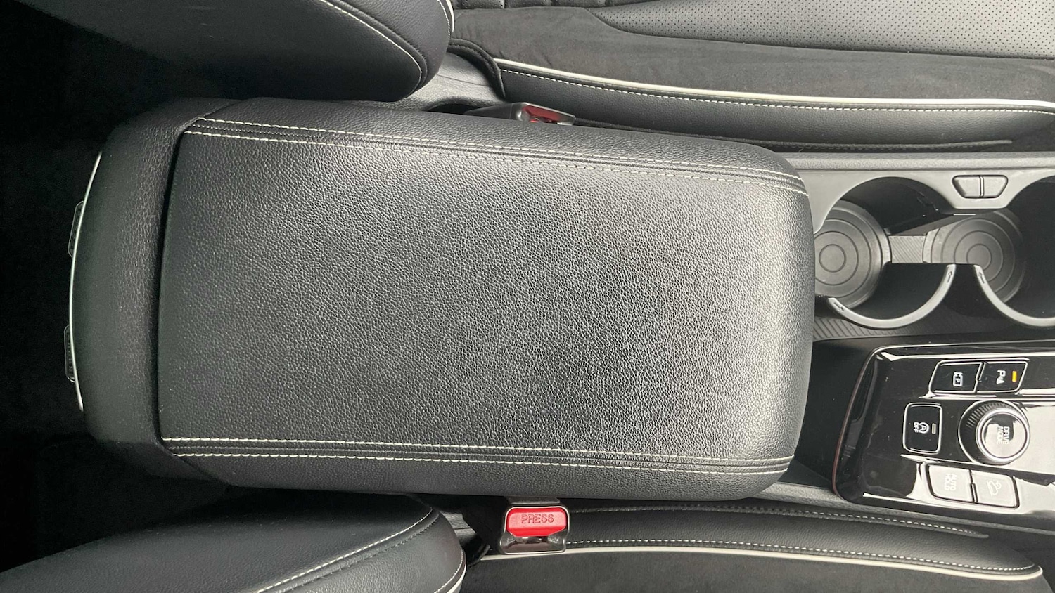 Used Kia Sportage 2023 for sale - 76156128: Photo 33