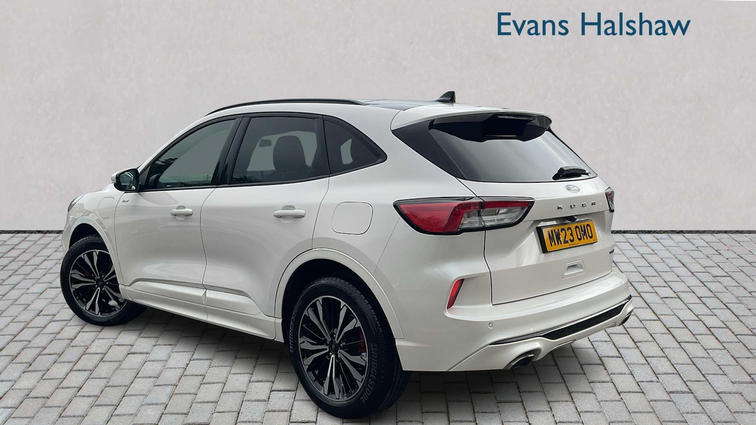 Used Ford Kuga 2023 for sale - 76447572: Photo 2