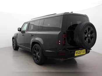 Used Land Rover Defender 2025 for sale - 79735232: Photo
