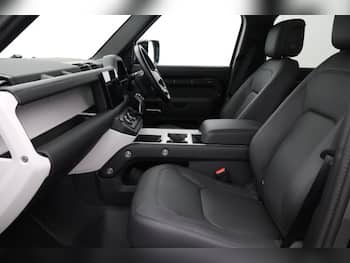 Used Land Rover Defender 2025 for sale - 79735232: Photo