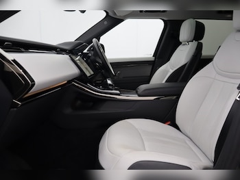 Used Land Rover Range Rover Sport 2025 for sale - 78339818: Photo