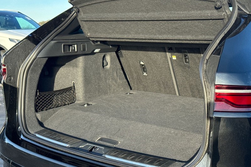 Used Jaguar F-Pace 2024 for sale - 77148028: Photo 34