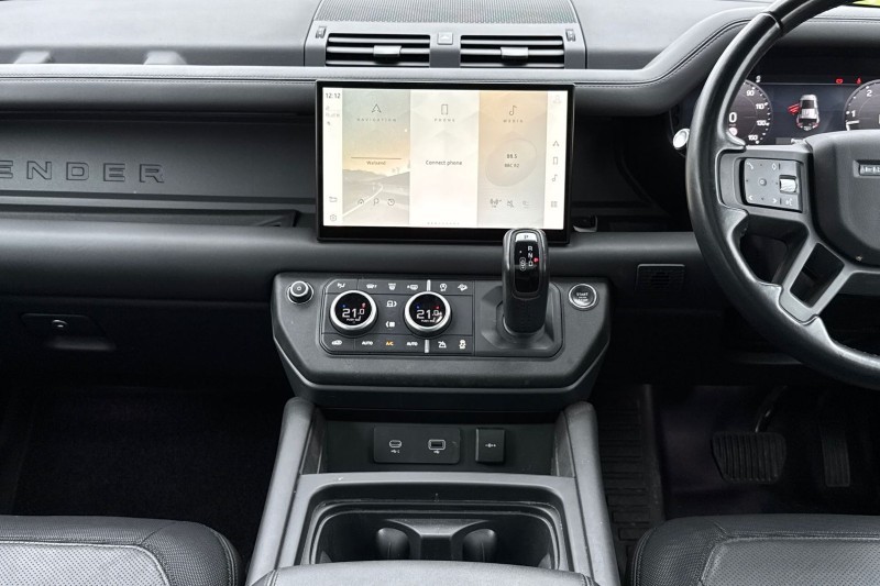 Used Land Rover Defender 2022 for sale - 76984312: Photo 13