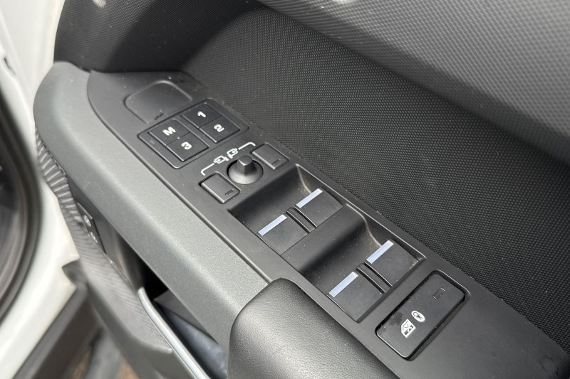 Used Land Rover Defender 2022 for sale - 76984312: Photo 21