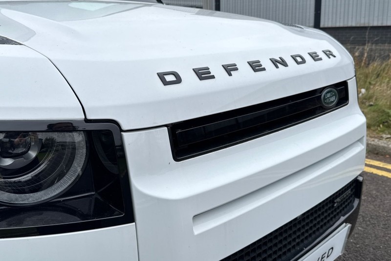 Used Land Rover Defender 2022 for sale - 76984312: Photo 32