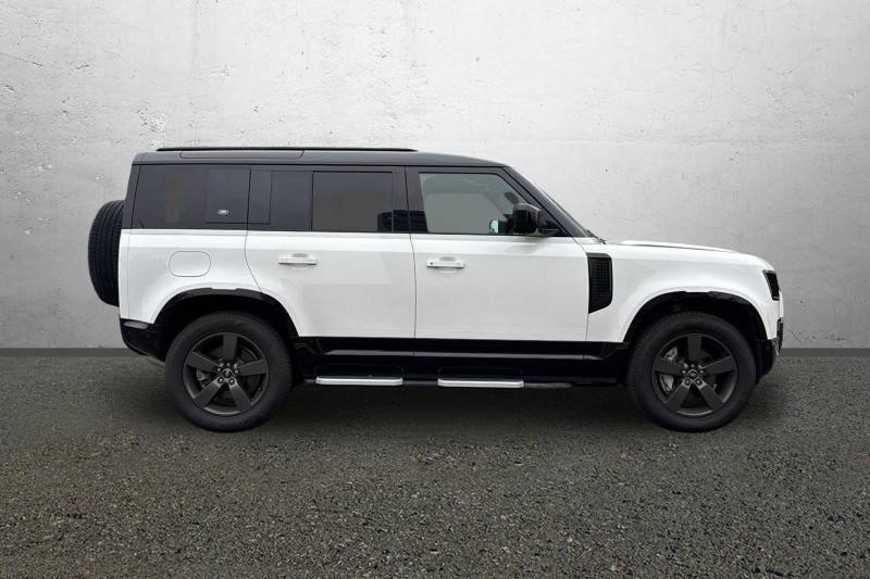 Used Land Rover Defender 2022 for sale - 76984312: Photo 5