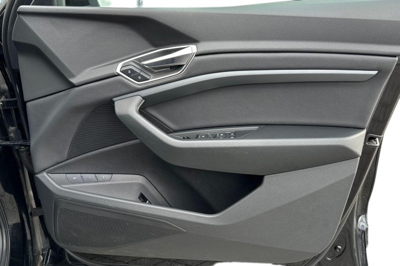 Used Audi e-tron 2021 for sale - 77819317: Photo 21