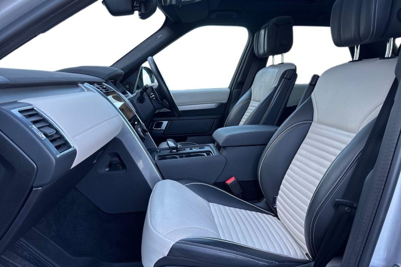 Used Land Rover Discovery 2024 for sale - 77918133: Photo 3