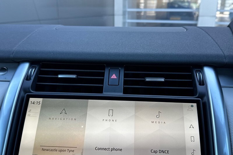 Used Land Rover Discovery 2024 for sale - 77918133: Photo 34